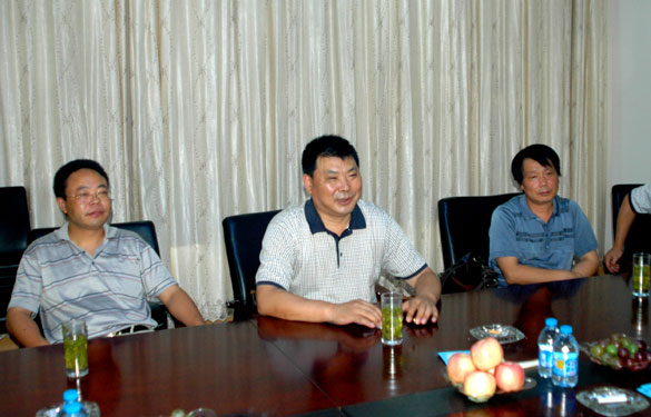 江苏省质监局质量处副处长祁宁清一行来8188cc威尼斯集团考察