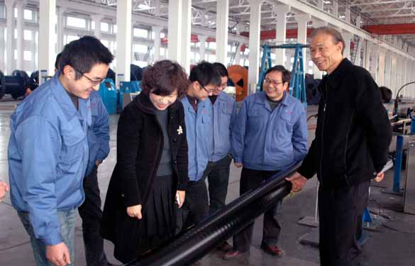 8188cc威尼斯集团乐成试制220kV超高压交联电缆