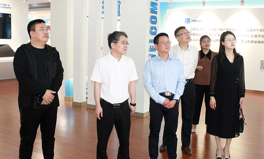 葫芦岛市龙港戋戋委常委、统战部部长揣宝迎一行来8188cc威尼斯电缆调研